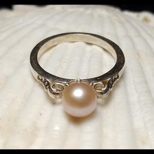Pearl ring